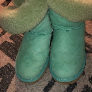 aqua blue uggs